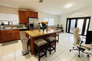 16605 SW 90th St, Miami, FL 33196 - Photo 8