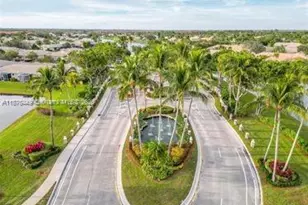 8525 Pine Cay, West Palm Beach, FL 33411 - Photo 2