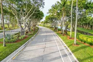 8525 Pine Cay, West Palm Beach, FL 33411 - Photo 4