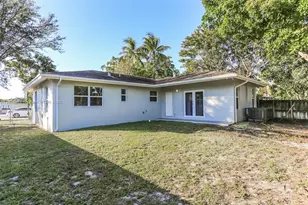 5819 Wilson St, Hollywood, FL 33021 - Photo 14
