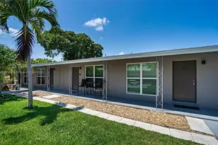2201 NE 14th Ave, Wilton Manors, FL 33305 - Photo 4