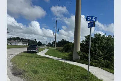 861 Barcia, Lehigh Acres, FL 33974 - Photo 2