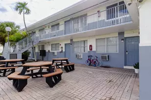 1605 NE 126, North Miami, FL 33181 - Photo 4