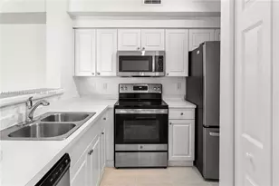 6851 SW 44th St, Miami, FL 33155 - Photo 8