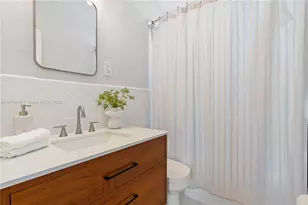 81 NE 47th Ct, Oakland Park, FL 33334 - Photo 22