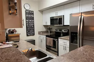 231 SW 116th Ave, Pembroke Pines, FL 33025 - Photo 2