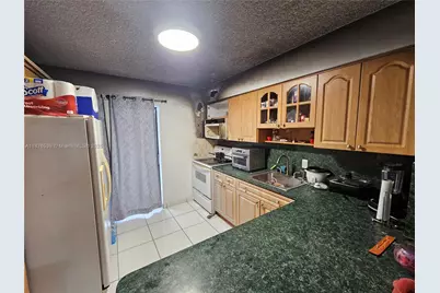 5350 W 21st Ct #407, Hialeah, FL 33016 - Photo 6