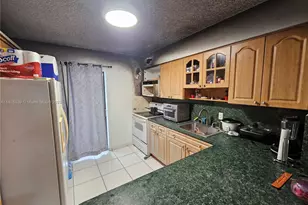 5350 W 21st Ct, Hialeah, FL 33016 - Photo 6