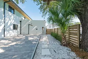 1076 NW 55th St, Miami, FL 33127 - Photo 64