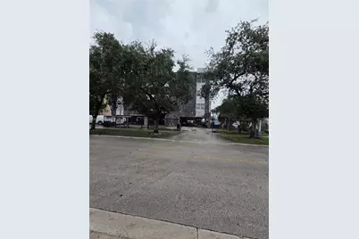 1035 W 77th St #305, Hialeah, FL 33014 - Photo 12