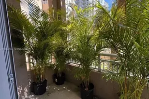 19501 W Country Club Dr, Aventura, FL 33180 - Photo 28