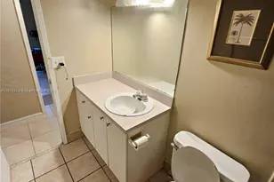 411 Executive Center Dr, West Palm Beach, FL 33401 - Photo 30