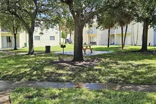 411 Executive Center Dr, West Palm Beach, FL 33401 - Photo 44