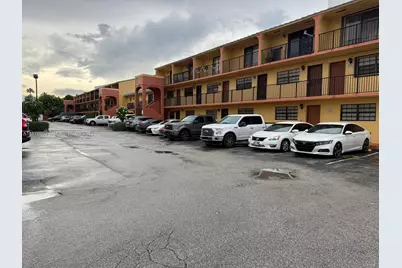 1279 W 51st Pl #B-13, Hialeah, FL 33012 - Photo 20