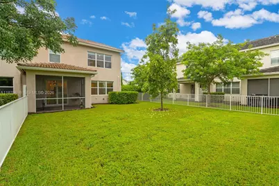 4754 Eucalyptus Dr, Hollywood, FL 33021 - Photo 26
