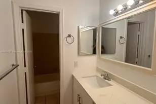 425 NW 210th St, Miami Gardens, FL 33169 - Photo 16