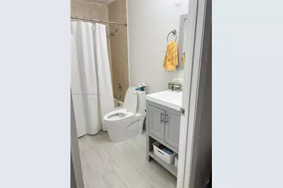 1851 NW 96th Ter #6B, Pembroke Pines, FL 33024 - Photo 6