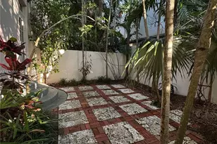 732 Euclid Ave, Miami Beach, FL 33139 - Photo 1