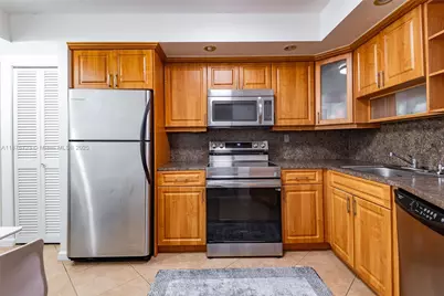 1750 NE 191st St #708-2, Miami, FL 33179 - Photo 2