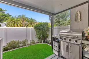 11657 NW 11th St, Pembroke Pines, FL 33026 - Photo 22