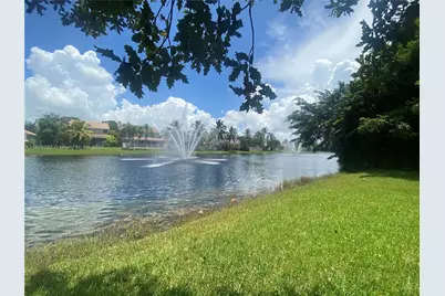 241 E Bayridge Dr, Weston, FL 33326 - Photo 4