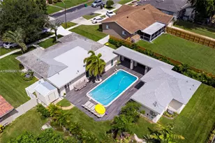 235 SE 6th St, Dania Beach, FL 33004 - Photo 2