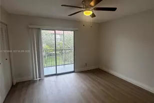13355 SW 9th Ct, Pembroke Pines, FL 33027 - Photo 14