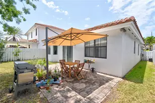 1023 NW 100th Ave, Miami, FL 33172 - Photo 28