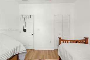 1023 NW 100th Ave, Miami, FL 33172 - Photo 22