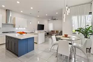 10470 S Lago Vista Cir, Parkland, FL 33076 - Photo 10