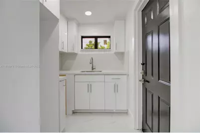 630 NE 143rd St, North Miami, FL 33161 - Photo 38