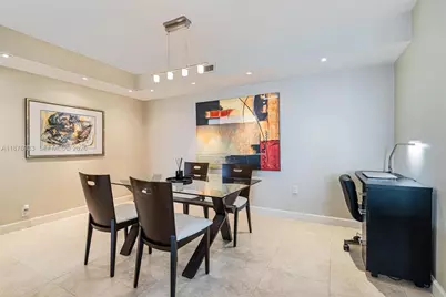 2000 Towerside Ter #1407, Miami, FL 33138 - Photo 4