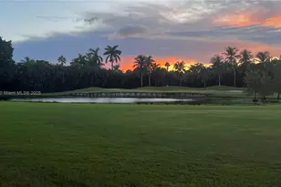 671 S Hollybrook Dr, Pembroke Pines, FL 33025 - Photo 28