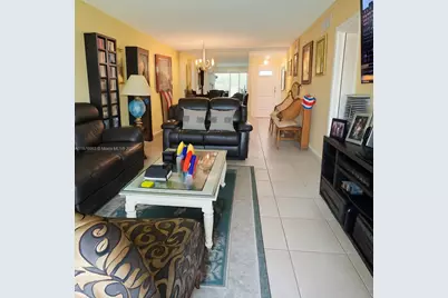 671 S Hollybrook Dr #302, Pembroke Pines, FL 33025 - Photo 4