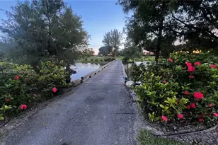 671 S Hollybrook Dr, Pembroke Pines, FL 33025 - Photo 40