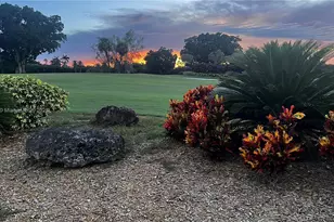 671 S Hollybrook Dr, Pembroke Pines, FL 33025 - Photo 32