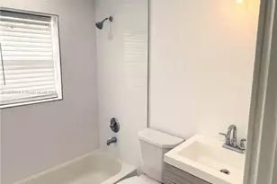 7814 NW 5th Ct, Miami, FL 33150 - Photo 6