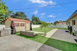 1701 NW 187th St, Miami Gardens, FL 33169 - Photo 44