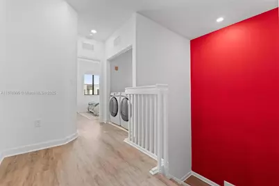 403 NE 212th St, Miami, FL 33179 - Photo 20