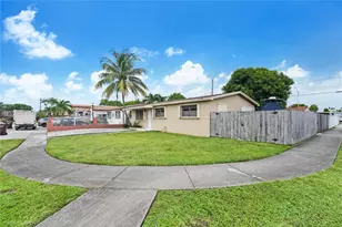 1005 W 36th Pl, Hialeah, FL 33012 - Photo 1