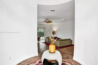 842 Spinnaker Dr E, Hollywood, FL 33019 - Photo 14