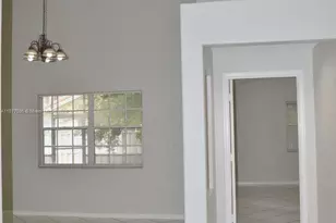 20133 NW 9th Ct, Pembroke Pines, FL 33029 - Photo 32