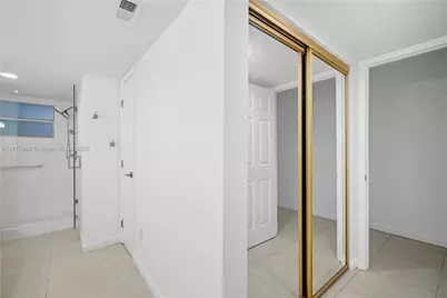 873 NE 195th St #107, Miami, FL 33179 - Photo 32