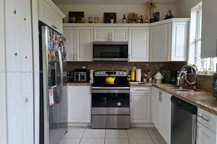 13827 SW 274th Terrace, Homestead, FL 33032 - Photo 4