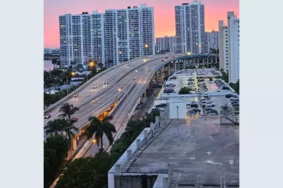 19201 Collins Ave #1036, Sunny Isles Beach, FL 33160 - Photo 2