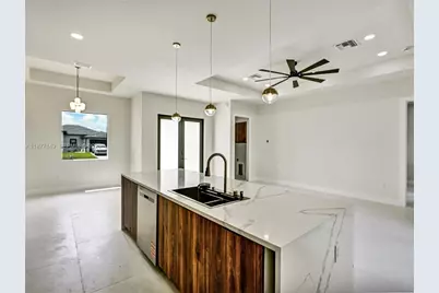3510 21 St SW, Lehigh Acres, FL 33976 - Photo 8