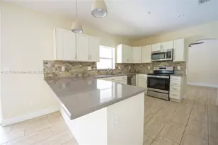 18370 SW 292nd St, Homestead, FL 33030 - Photo 6