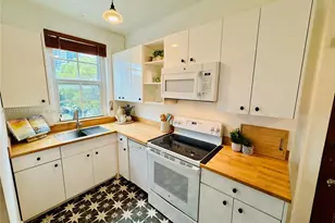 3224 Biscayne Blvd, Miami, FL 33137 - Photo 2