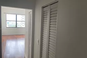 18151 NE 31st Ct, Aventura, FL 33160 - Photo 10