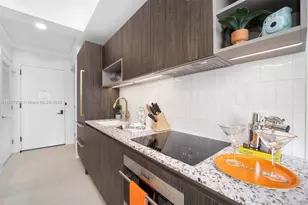 159 NE 6th St, Miami, FL 33132 - Photo 4